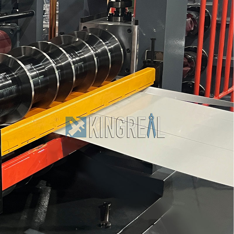 Lux METIOR COIL Slitting Versus: Precisione Equipment pro modern metallum processus